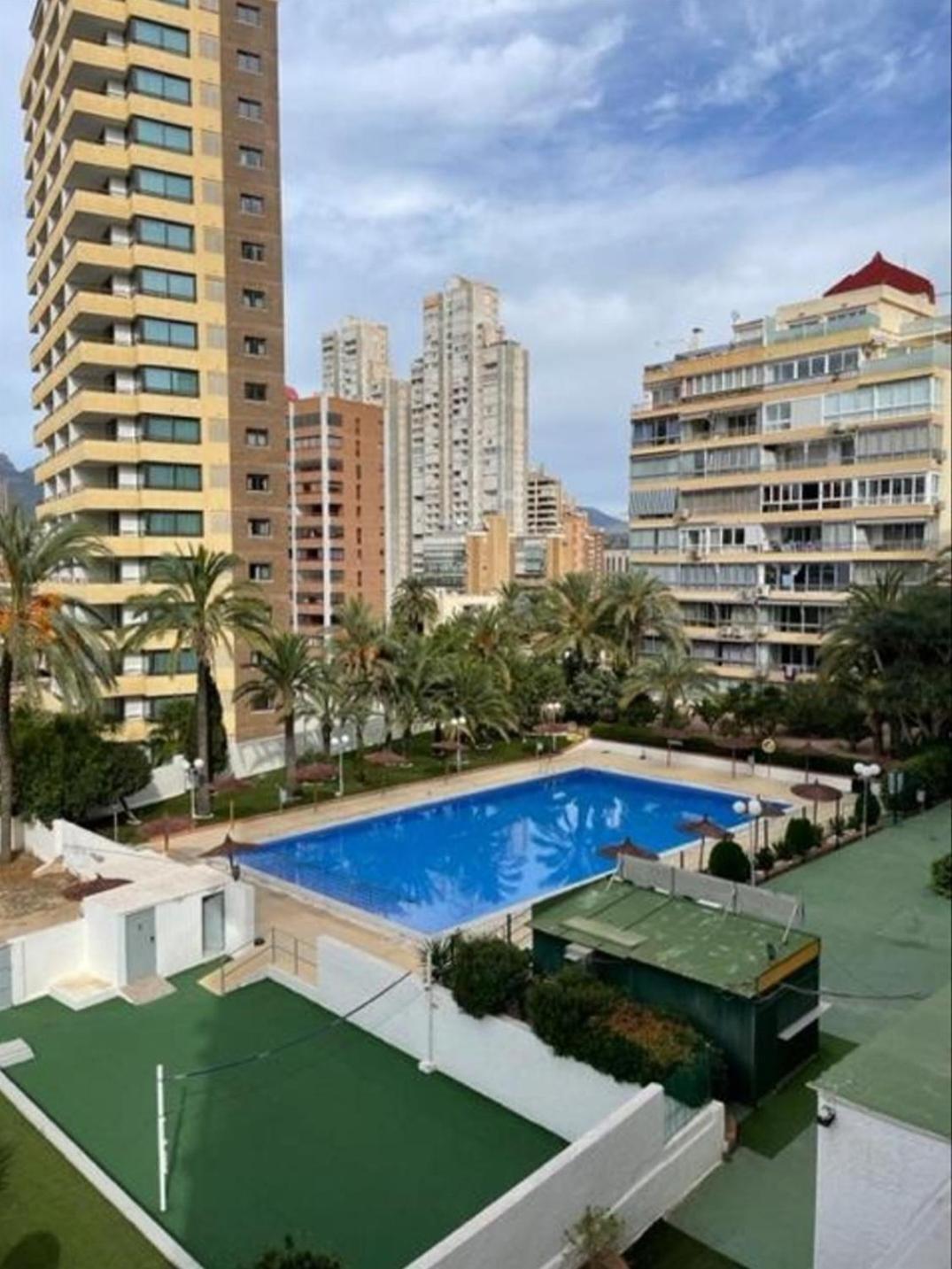 Happy Loix Wifi Aa Garage Pool Apartman Benidorm Kültér fotó