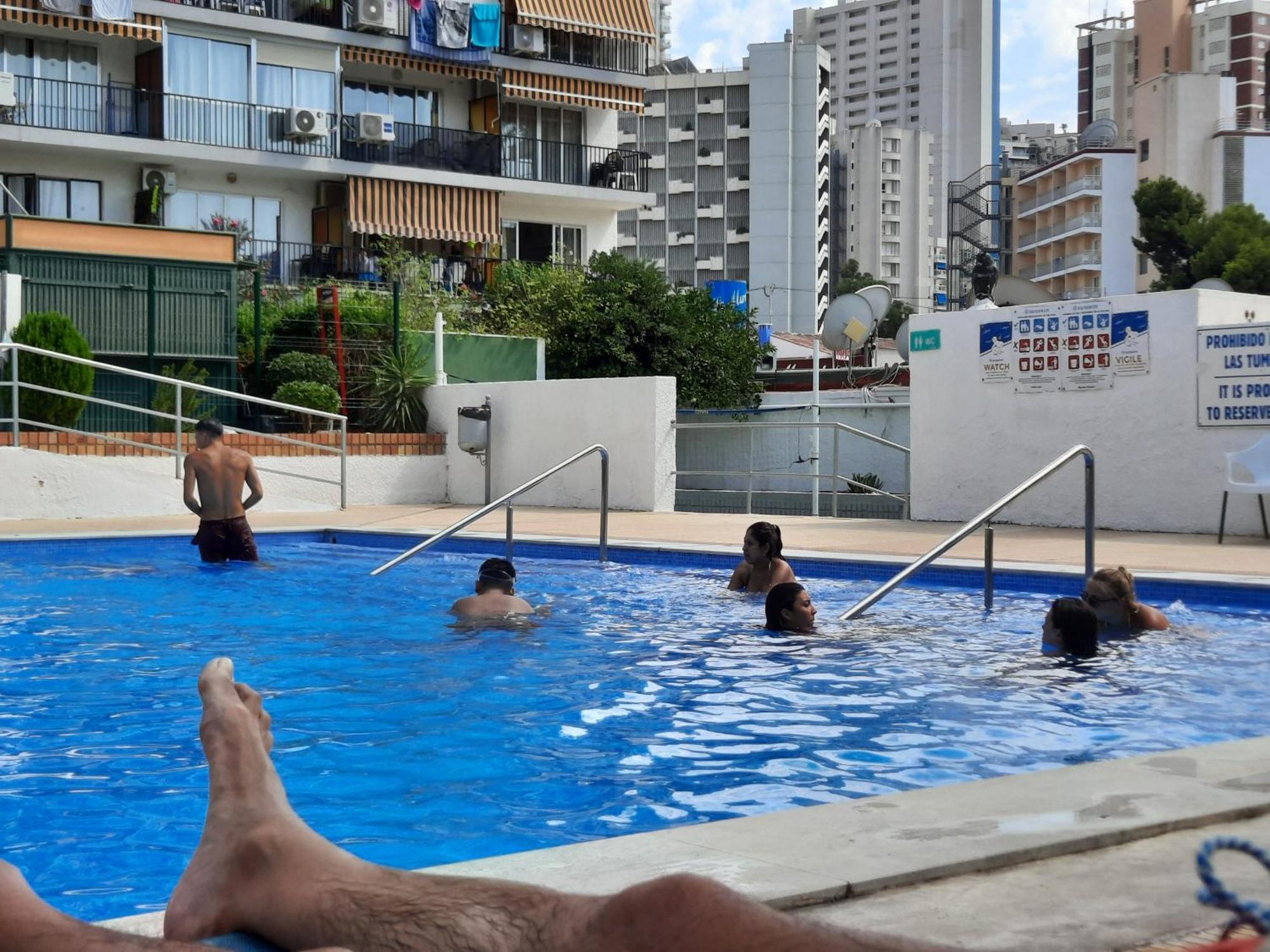 Happy Loix Wifi Aa Garage Pool Apartman Benidorm Kültér fotó
