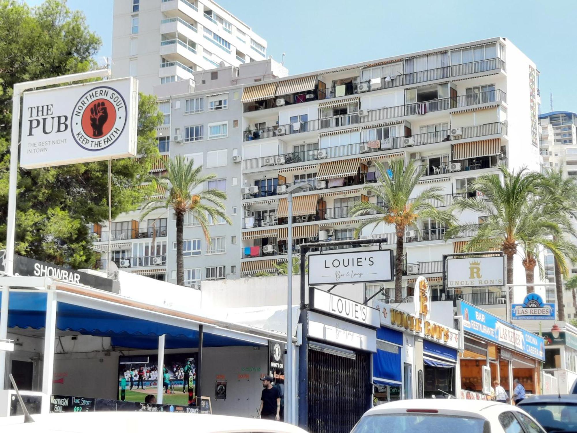 Happy Loix Wifi Aa Garage Pool Apartman Benidorm Kültér fotó